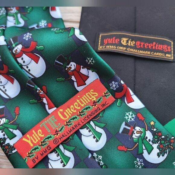 4 Christmas Holiday Ties Yule Tide Traditions, Cape Cod Neckwear, looney tunea - Picture 8 of 13